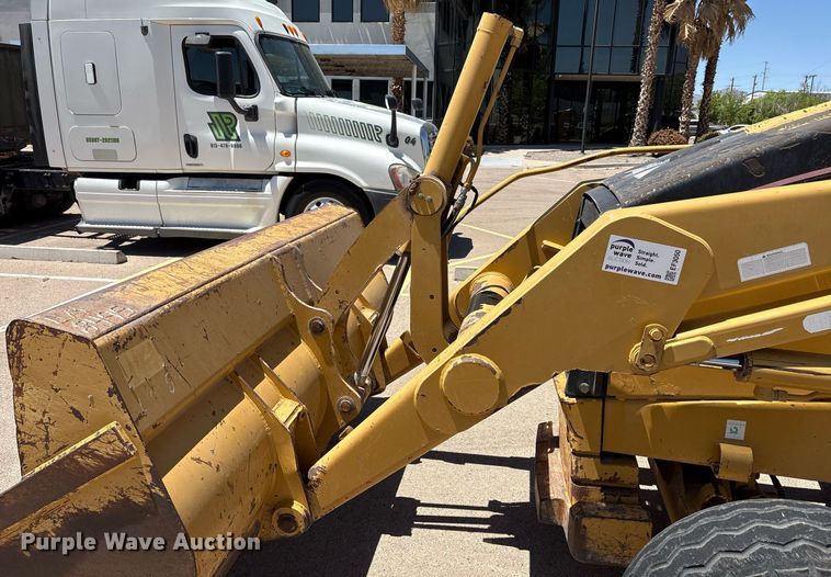 image for item EF3050 2001 Caterpillar 420D backhoe