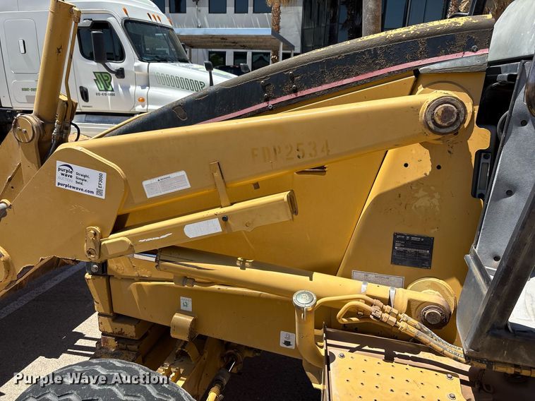 image for item EF3050 2001 Caterpillar 420D backhoe