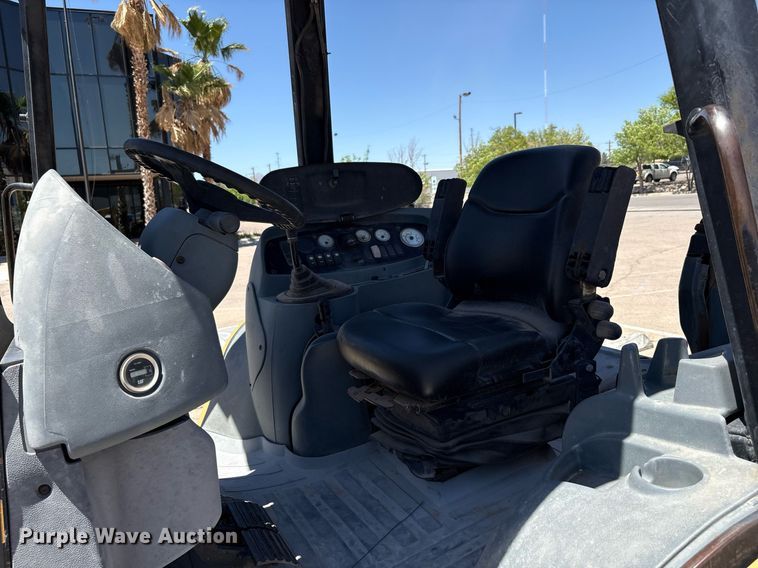 image for item EF3050 2001 Caterpillar 420D backhoe