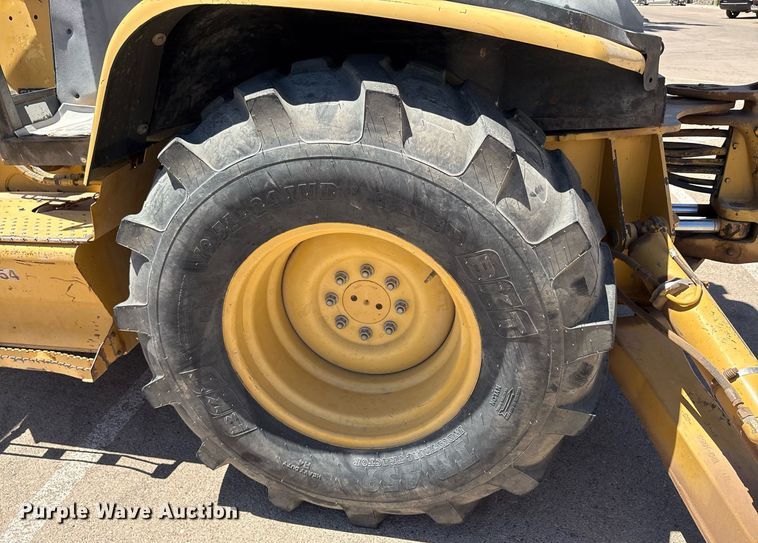 image for item EF3050 2001 Caterpillar 420D backhoe