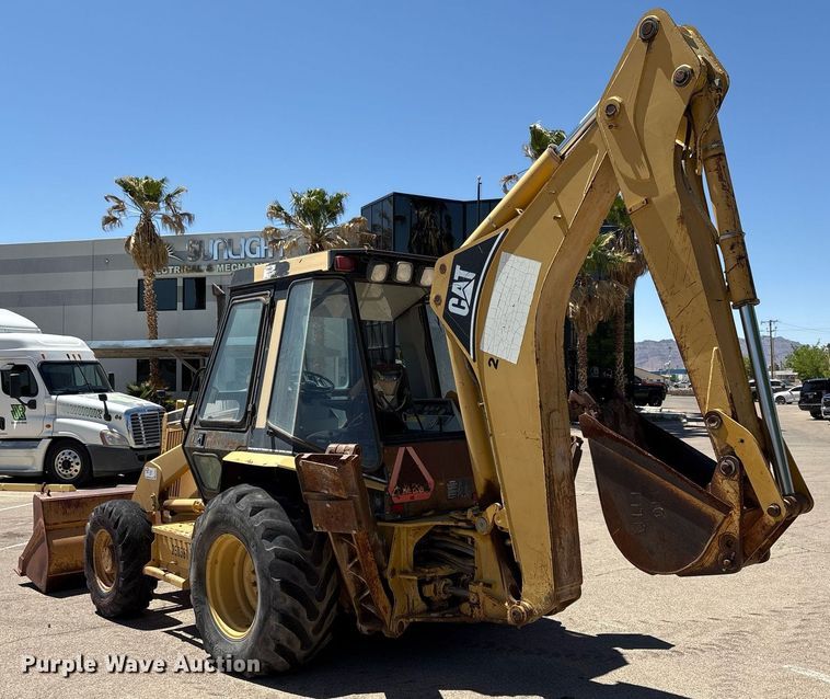 image for item EF3051 1996 Caterpillar 426B backhoe