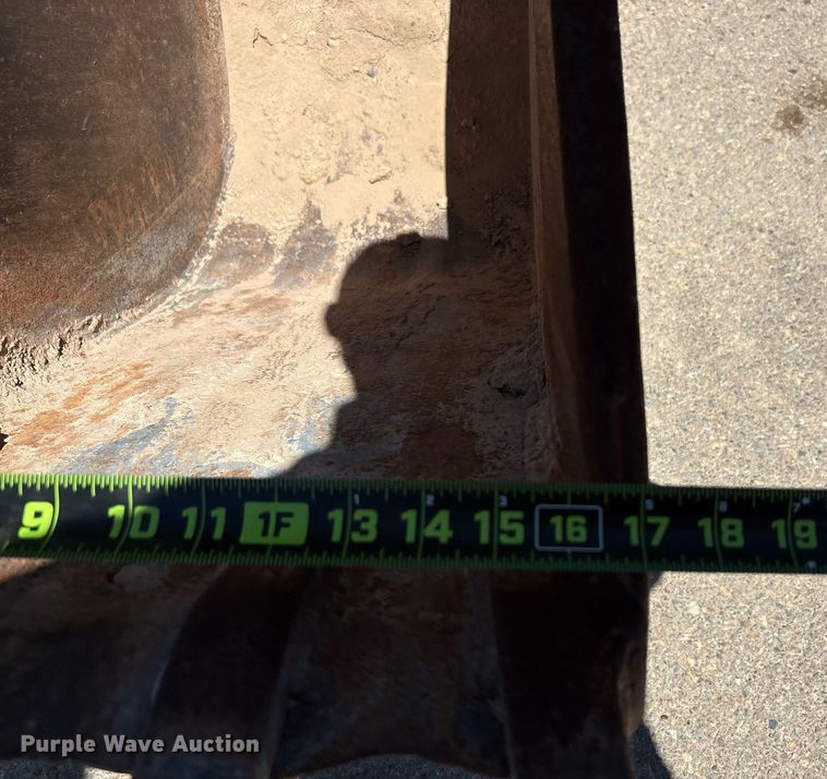 image for item EF3051 1996 Caterpillar 426B backhoe