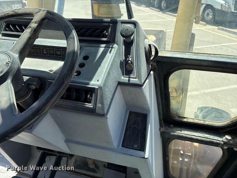 image for item EF3051 1996 Caterpillar 426B backhoe