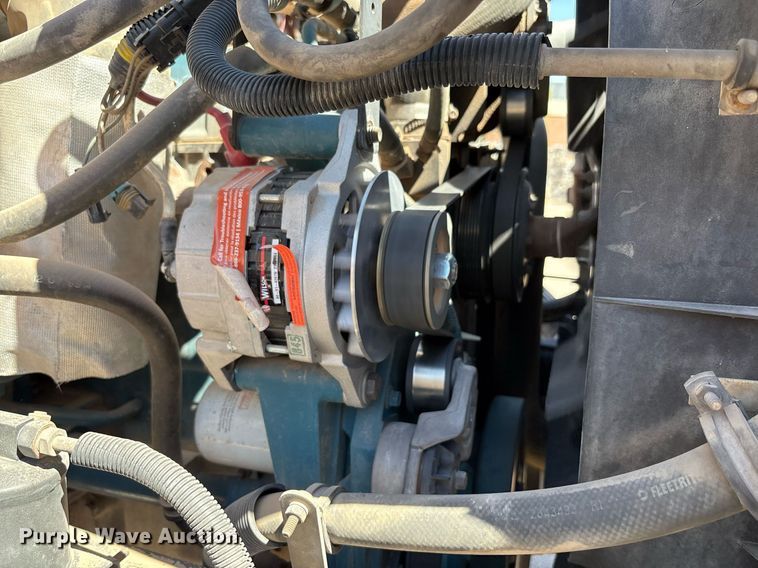 image for item EF3052 2001 International 4900 dump truck