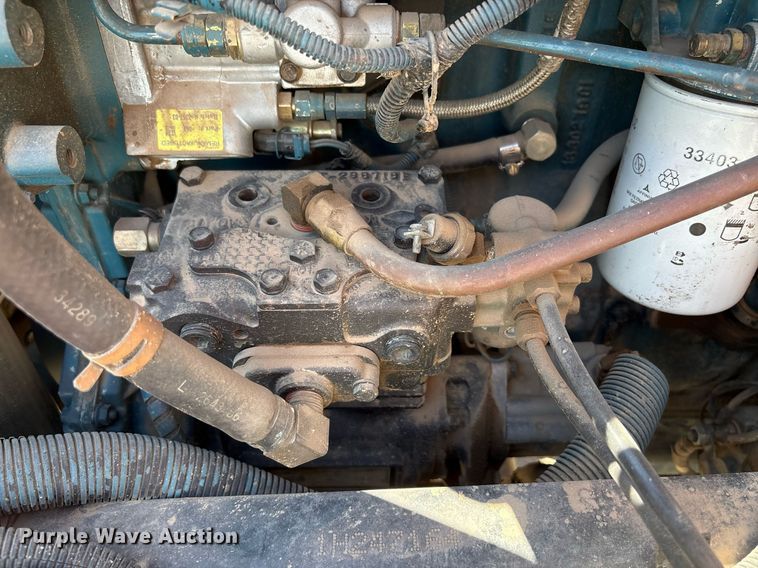 image for item EF3052 2001 International 4900 dump truck