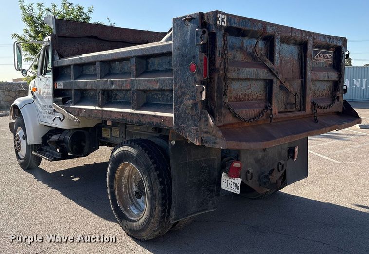 image for item EF3055 1999 International 4700 dump truck