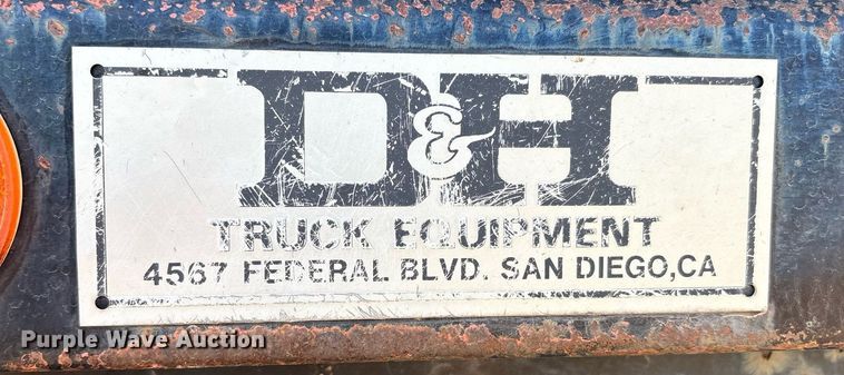 image for item EF3055 1999 International 4700 dump truck