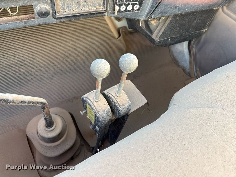 image for item EF3055 1999 International 4700 dump truck