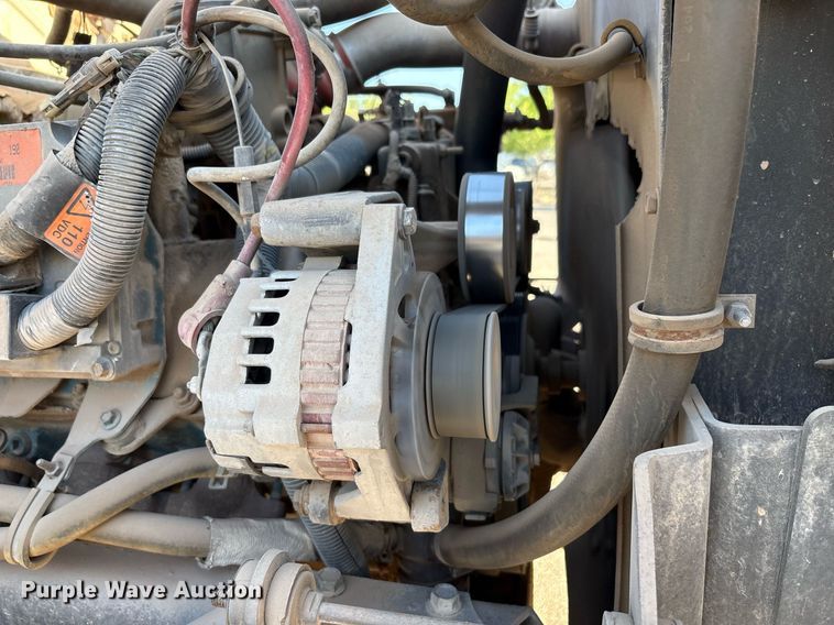 image for item EF3055 1999 International 4700 dump truck