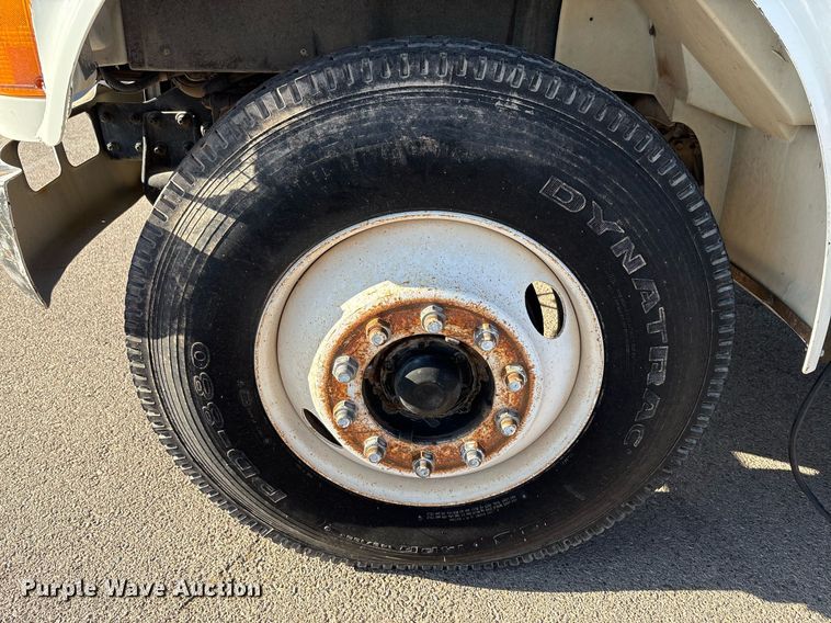 image for item EF3055 1999 International 4700 dump truck