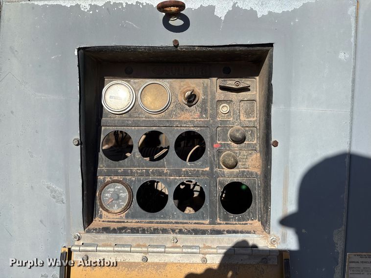 image for item EF3056 Sullair 185DPQCA air compressor