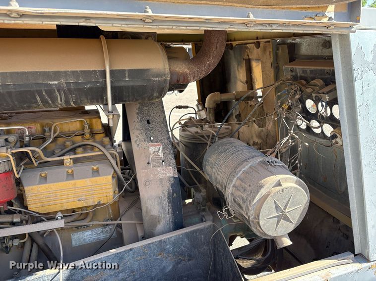 image for item EF3056 Sullair 185DPQCA air compressor