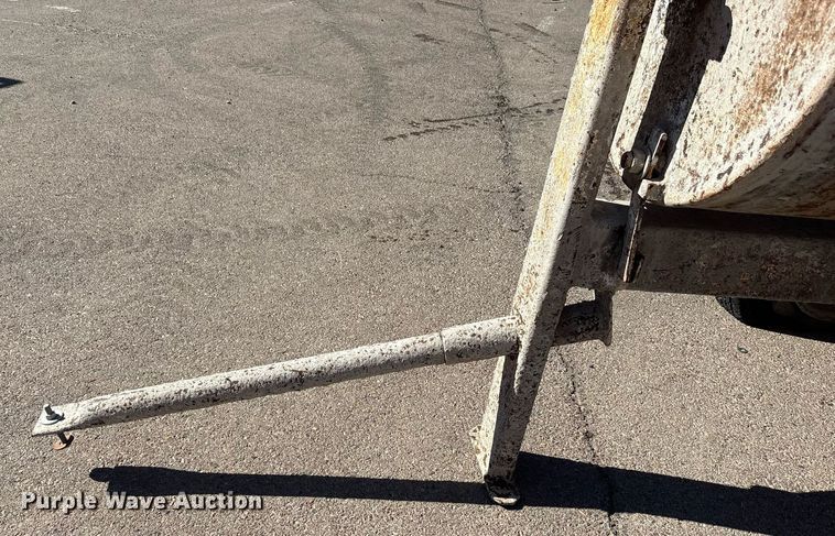 image for item EF3058 Hydra-Flow 1300KT concrete mixer