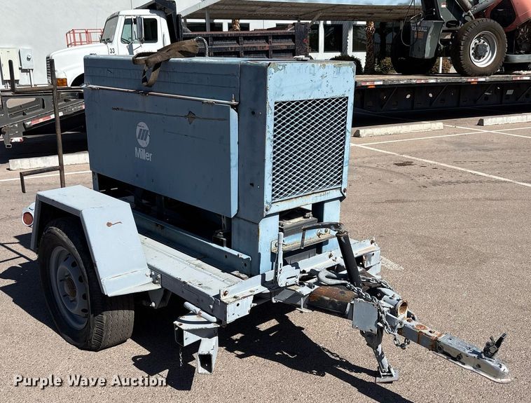 image for item EF3059 1977 Miller Big 40 welder/generator