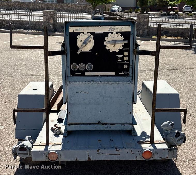 image for item EF3059 1977 Miller Big 40 welder/generator