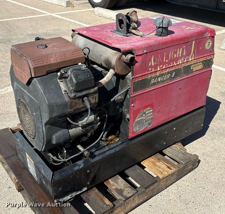 image for item EF3060 Lincoln Electric  Ranger 8 welder/generator