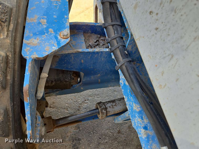 image for item EF3061 2002 Genie GS-4390 scissor lift