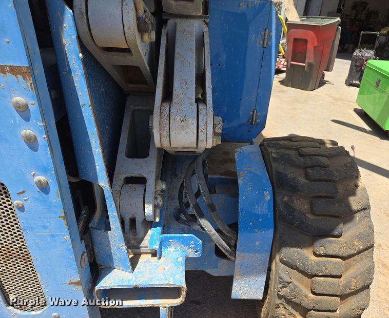 image for item EF3061 2002 Genie GS-4390 scissor lift