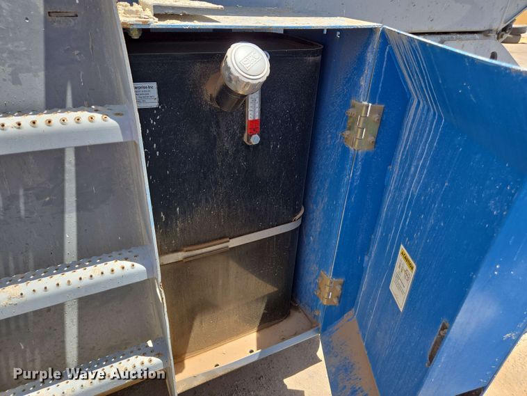 image for item EF3061 2002 Genie GS-4390 scissor lift