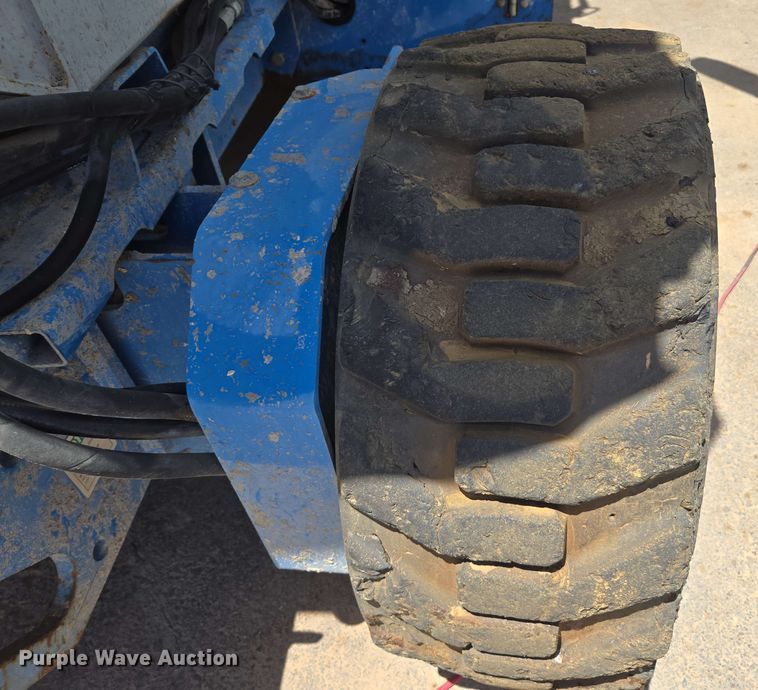 image for item EF3061 2002 Genie GS-4390 scissor lift