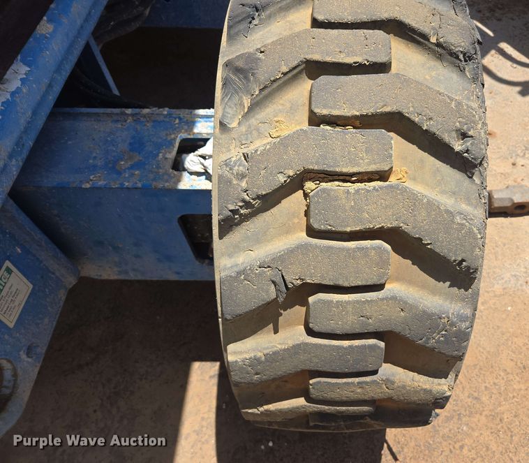 image for item EF3061 2002 Genie GS-4390 scissor lift