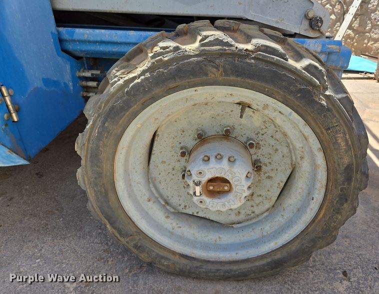 image for item EF3061 2002 Genie GS-4390 scissor lift