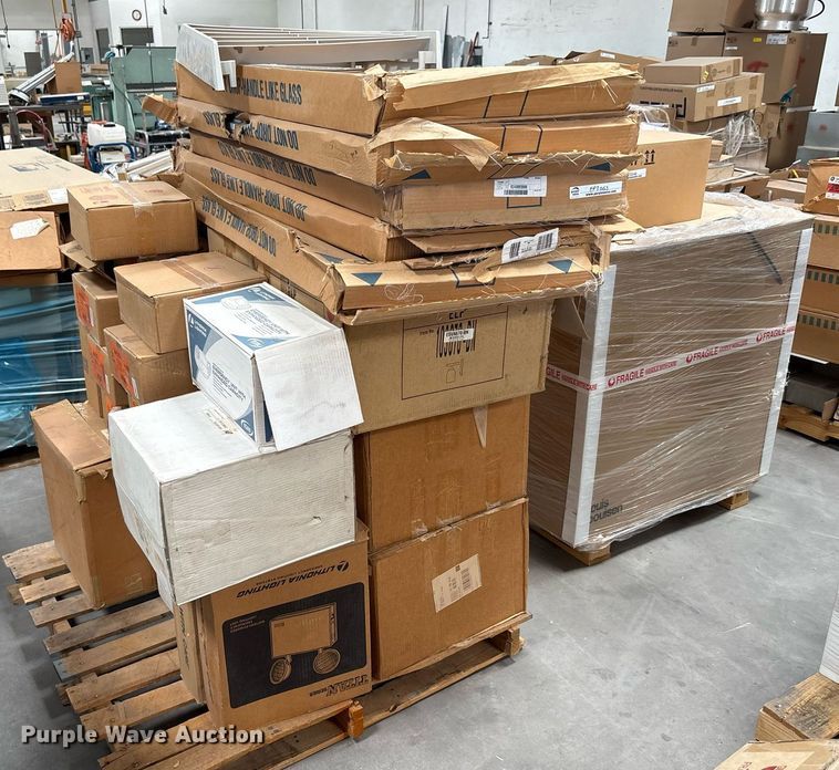 image for item EF3063 (7) pallets of light fixtures
