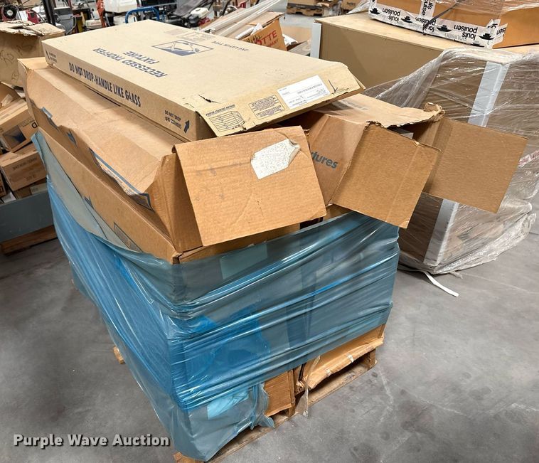 image for item EF3063 (7) pallets of light fixtures