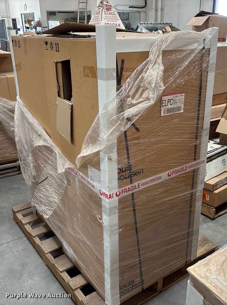 image for item EF3064 (6) pallets of light fixtures