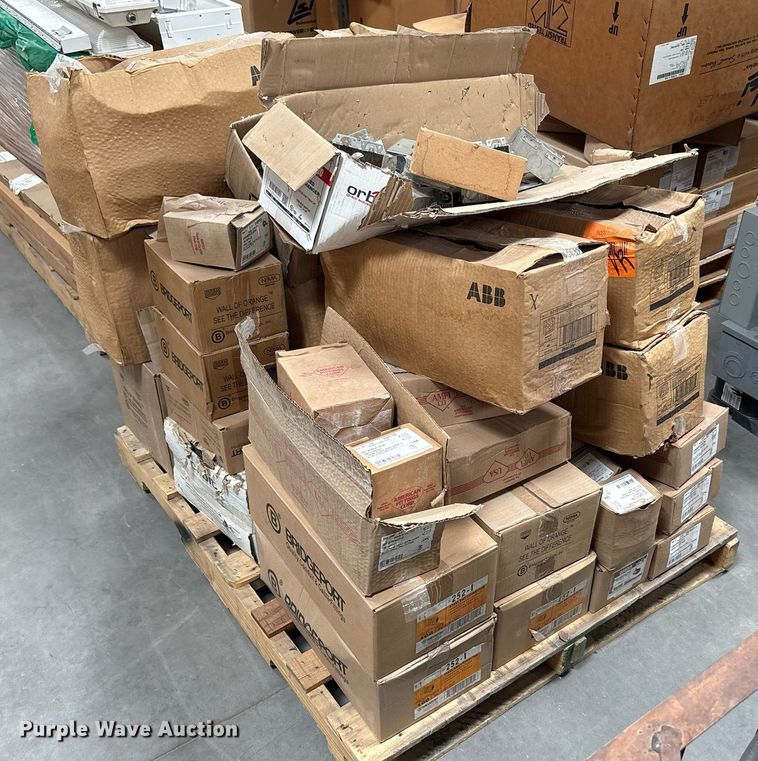 image for item EF3066 (8) pallets of electrical components
