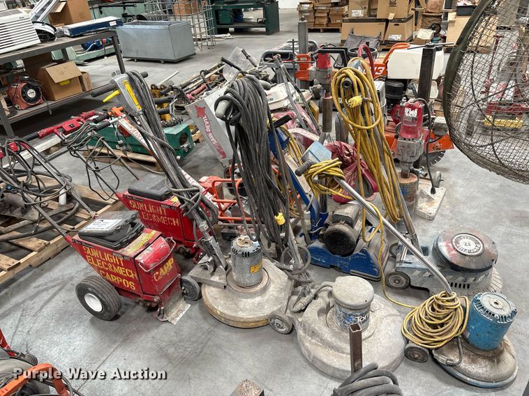 image for item EF3081 (9) flooring machines