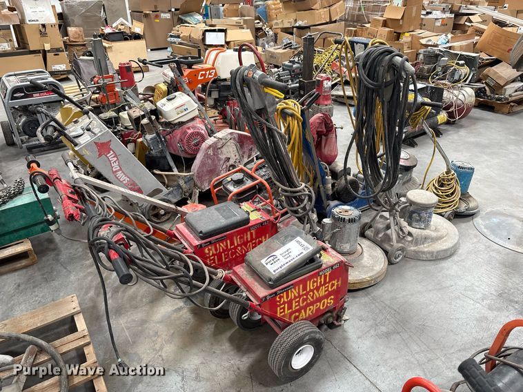 image for item EF3081 (9) flooring machines