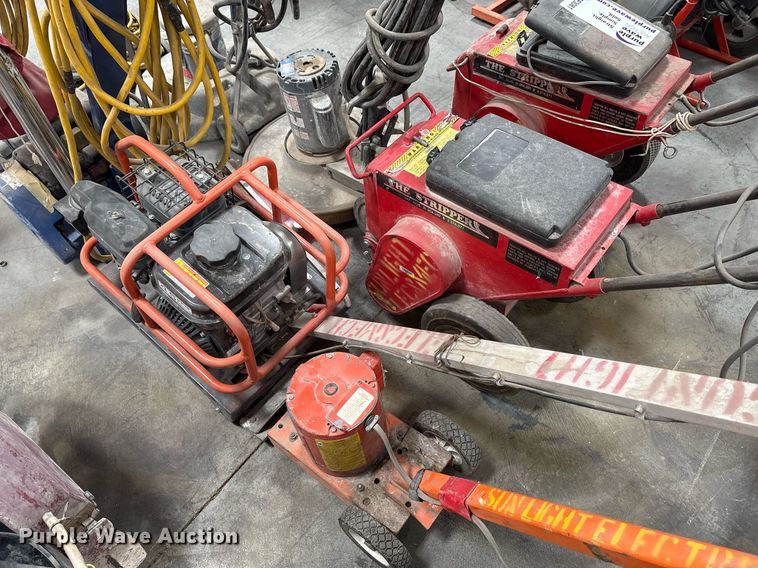 image for item EF3081 (9) flooring machines