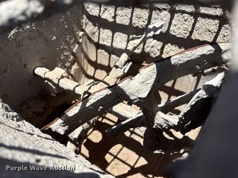 image for item EF3093 Hydra-Flow concrete mixer