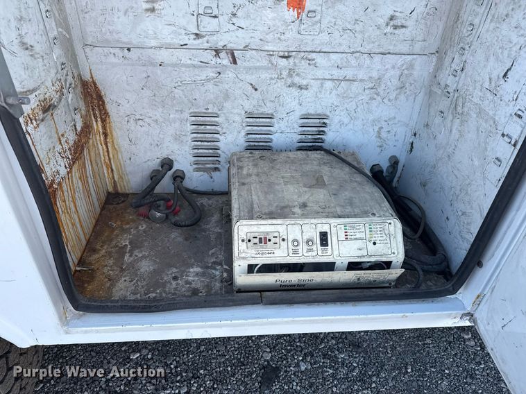 image for item EG2549 2009 Ford F450 Super Duty bucket truck