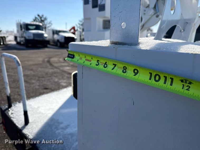 image for item EG2549 2009 Ford F450 Super Duty bucket truck