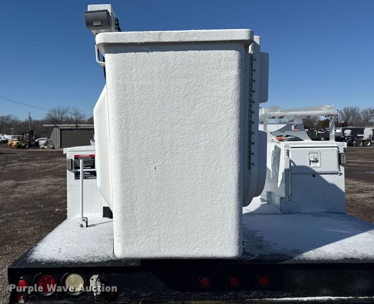 image for item EG2549 2009 Ford F450 Super Duty bucket truck