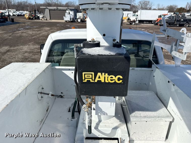 image for item EG2549 2009 Ford F450 Super Duty bucket truck