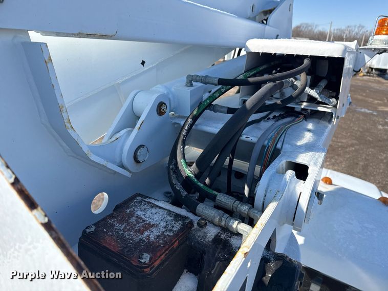 image for item EG2549 2009 Ford F450 Super Duty bucket truck