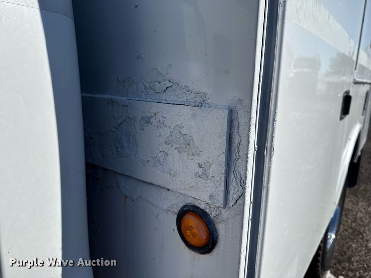 image for item EG2549 2009 Ford F450 Super Duty bucket truck