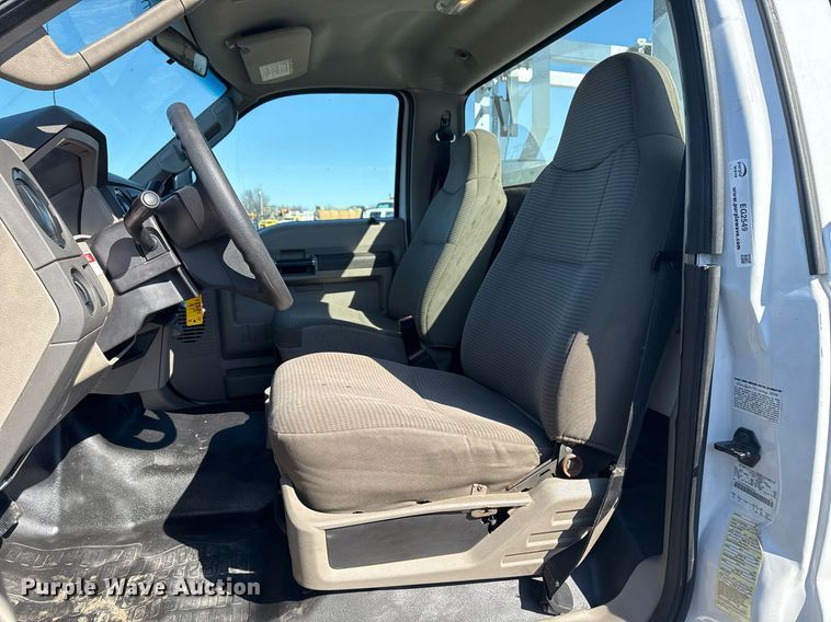 image for item EG2549 2009 Ford F450 Super Duty bucket truck