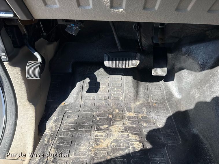 image for item EG2549 2009 Ford F450 Super Duty bucket truck