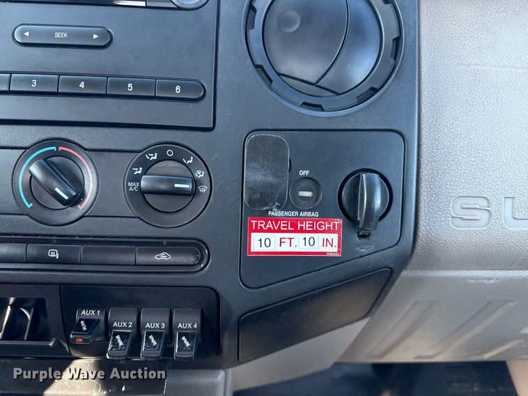 image for item EG2549 2009 Ford F450 Super Duty bucket truck