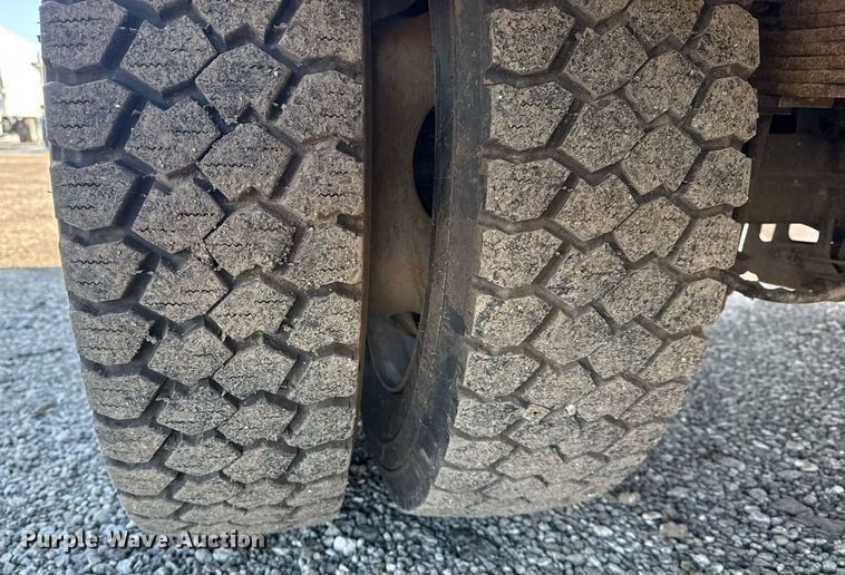 image for item EG2549 2009 Ford F450 Super Duty bucket truck