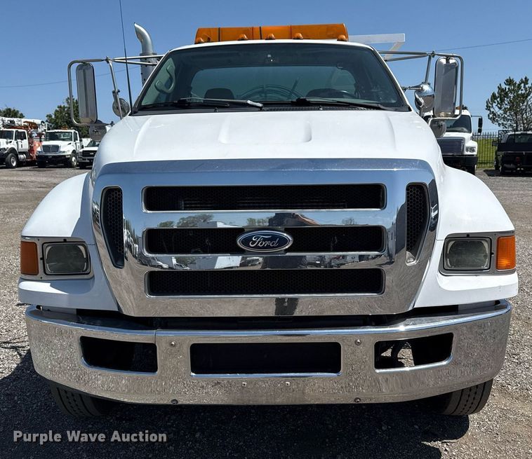 image for item EG5740 2005 Ford F650 Super Duty utility / service truck