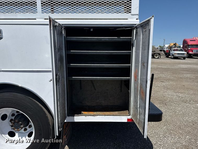 image for item EG5740 2005 Ford F650 Super Duty utility / service truck