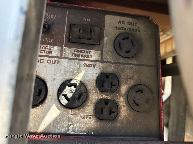 image for item EG5740 2005 Ford F650 Super Duty utility / service truck