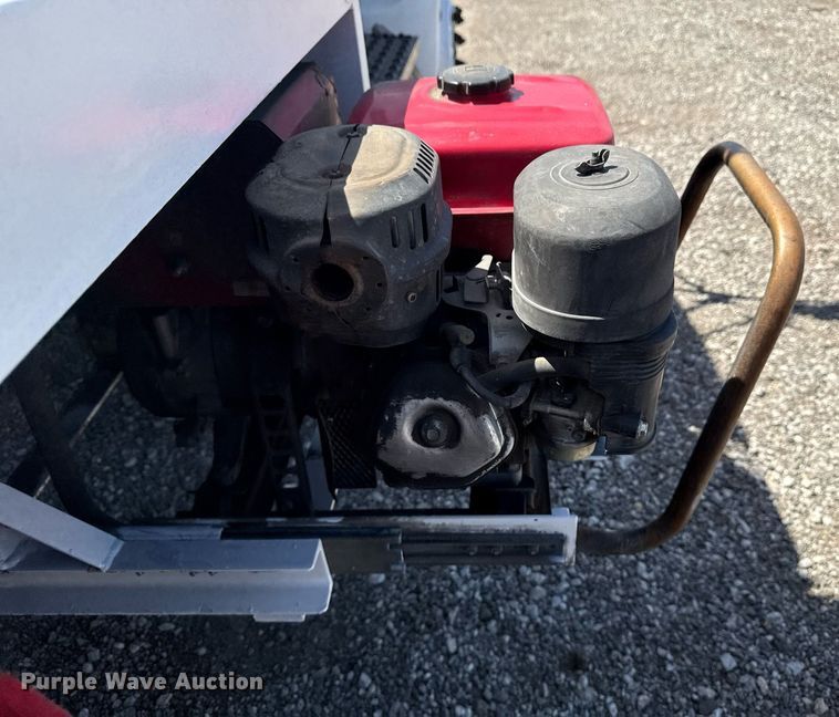 image for item EG5740 2005 Ford F650 Super Duty utility / service truck