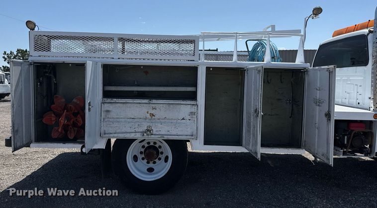 image for item EG5740 2005 Ford F650 Super Duty utility / service truck