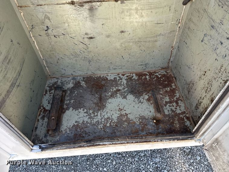 image for item EG5740 2005 Ford F650 Super Duty utility / service truck